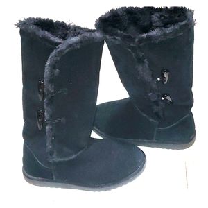 Target brand winter boots in black size 7